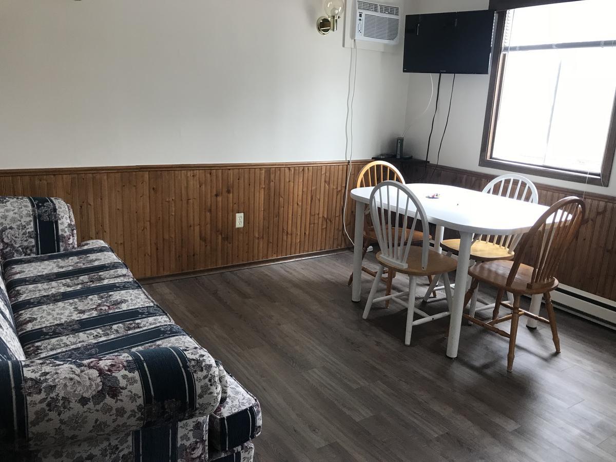 Lush'S Cottages Cormack 外观 照片